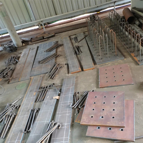 有哪些其他因素会影响怀化预埋件位置的确定？